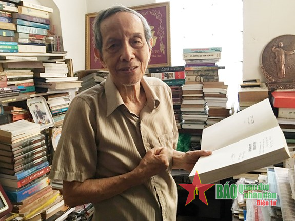 Trà vàng nhớ người xưa